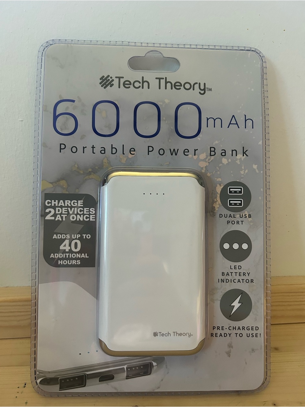 Theory Tech Theory White Portable Power Bank 6000mAh